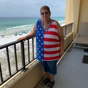 Meet your Posher, Denise